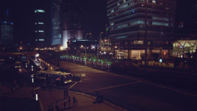 两家粉丝团在机场接机口对骂升级，航司和经纪公司各发了一条劝离
